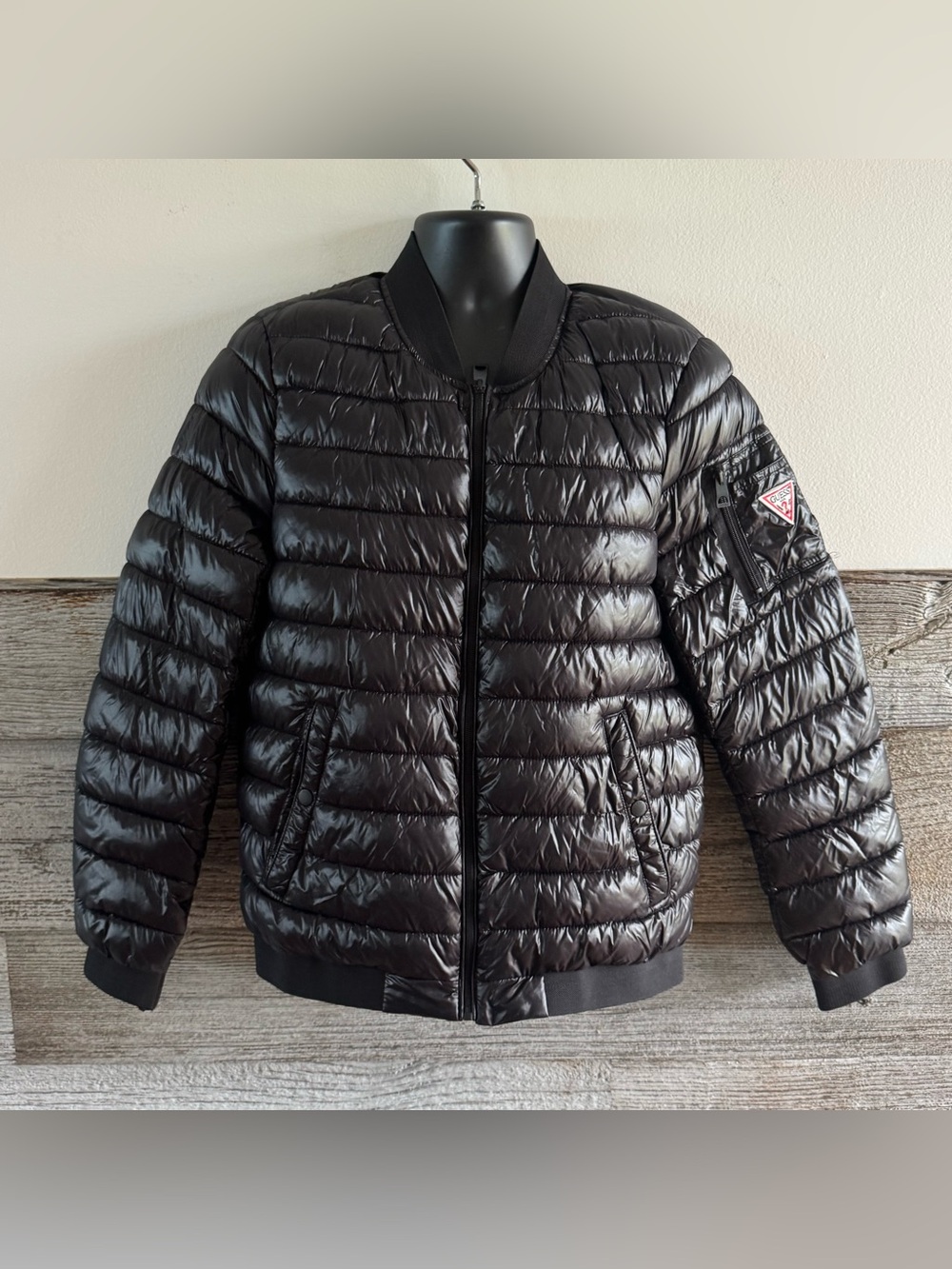GUESS Men’s Puffer Bomber Jacket Small Black Shiny Quilted